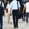 コスパ抜群で「1年で1万足売れた」洋服の青山が発売する「ビジネスシューズ」の履き心地